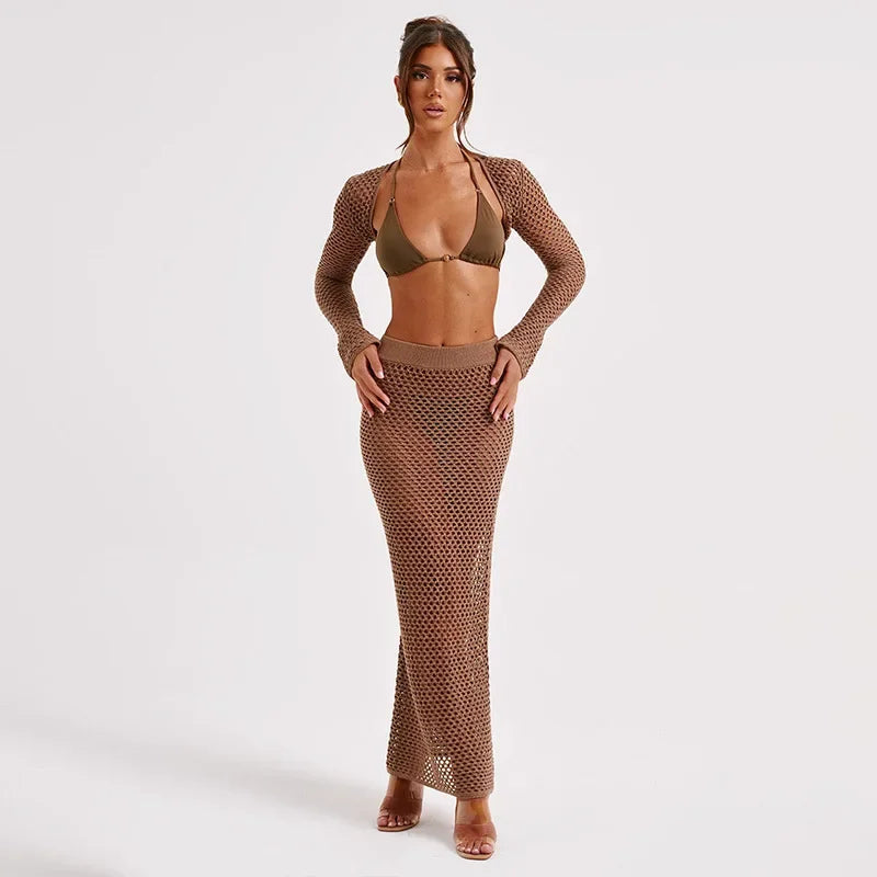 Conjunto de Praia em Rede com Bolero e Saia Longa