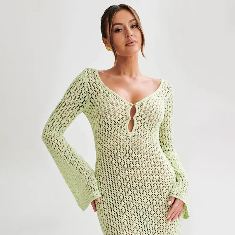 Vestido de Praia em Malha Rendada com Decote em V