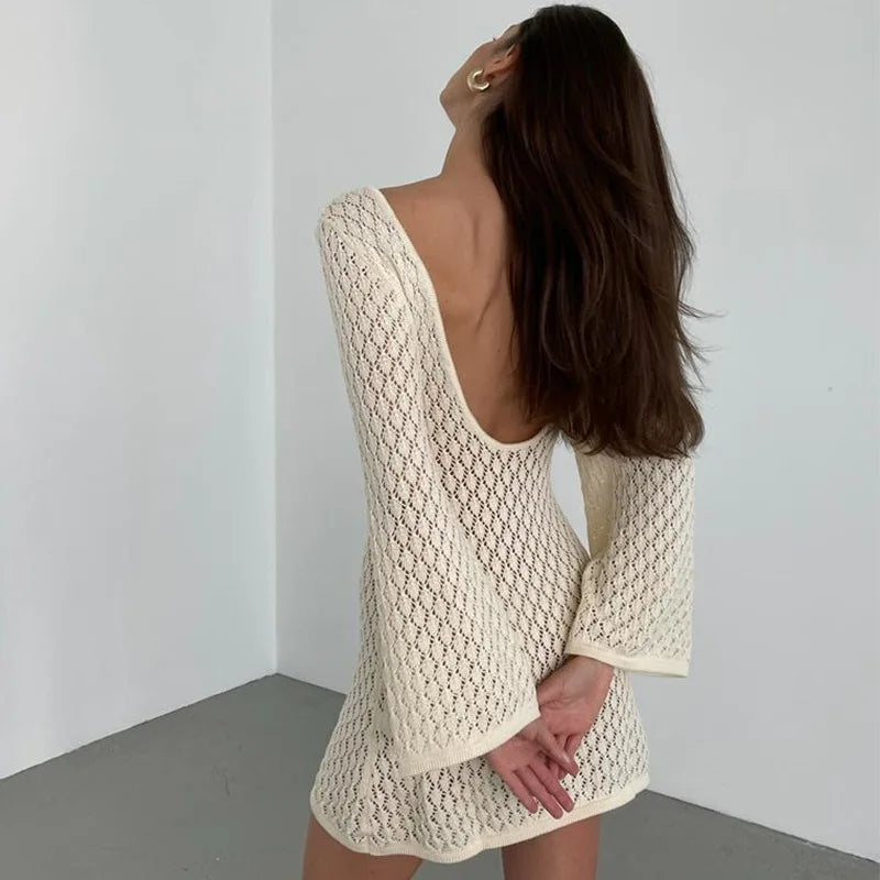 Vestido de Praia em Malha Rendada com Decote em V