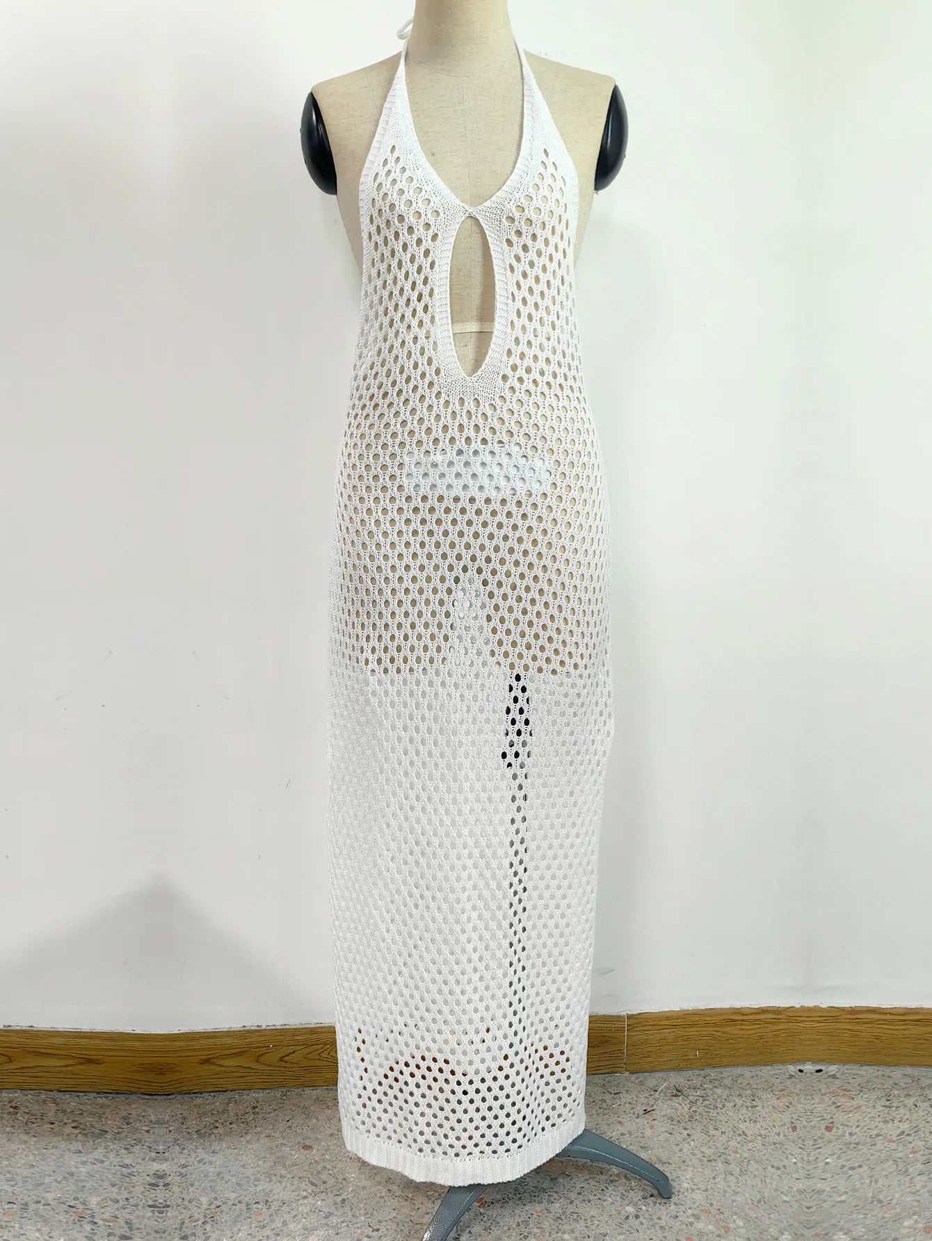 Vestido Longo de Praia em Croché com Fenda