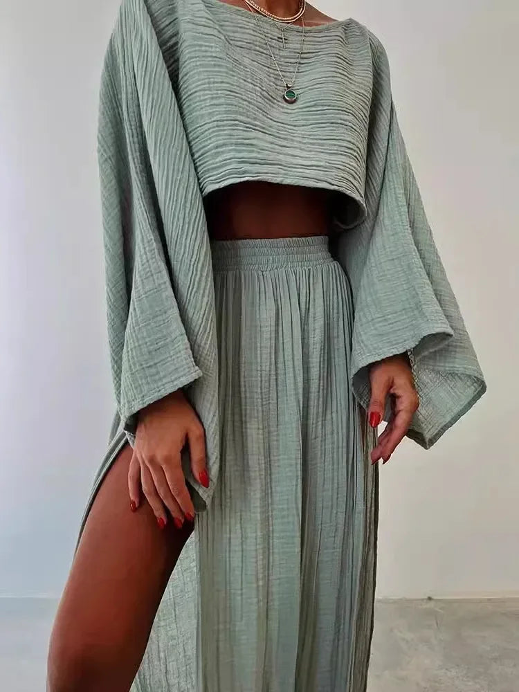 Conjunto de Saia com Fenda e Top Manga Boca de Sino