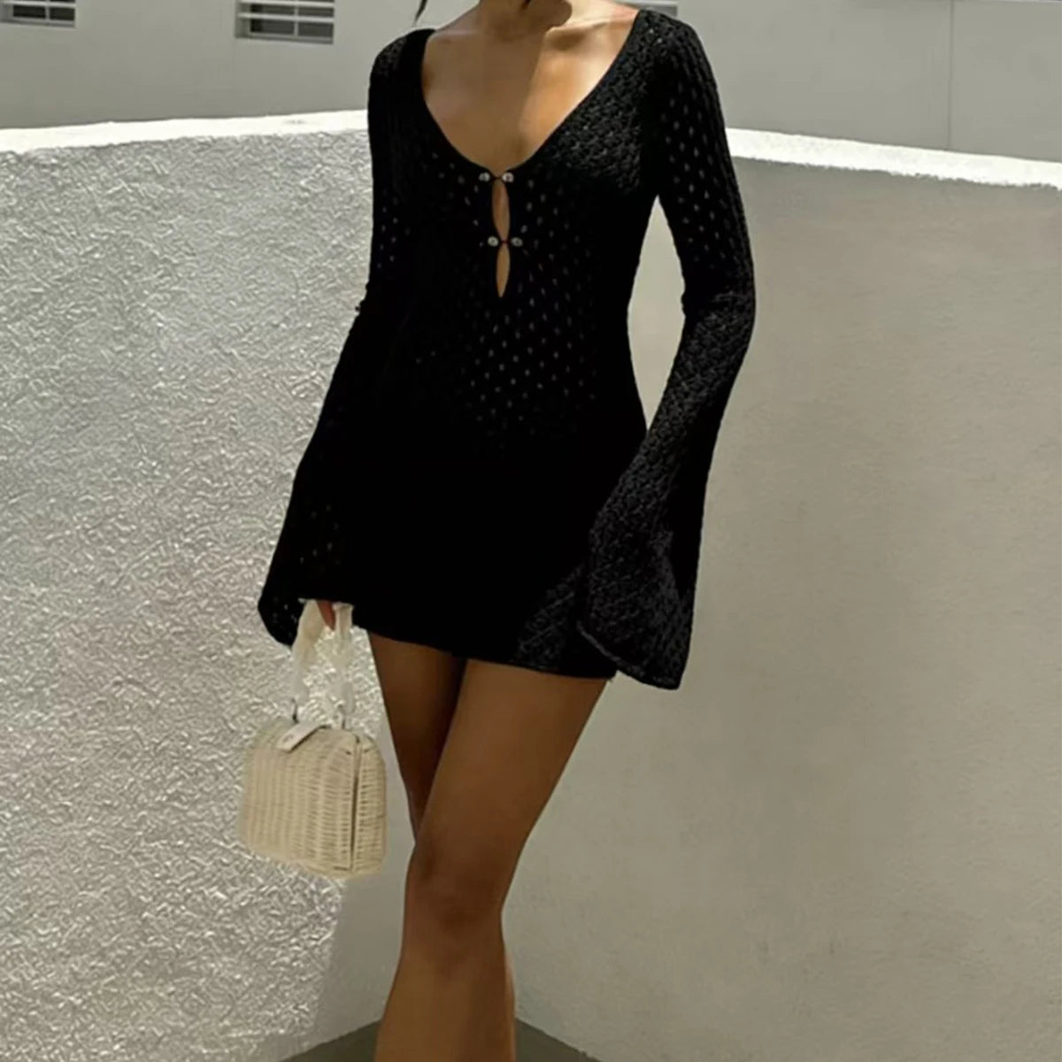 Vestido de Praia Tricotado Elegante, Vestido Curto Sexy com Textura Vazada e Ajuste Justo, Estilo de Férias para Primavera e Outono