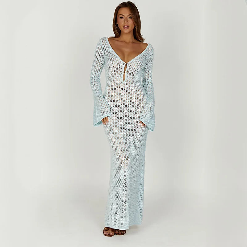 Vestido de Praia em Croché com Decote em V Profundo