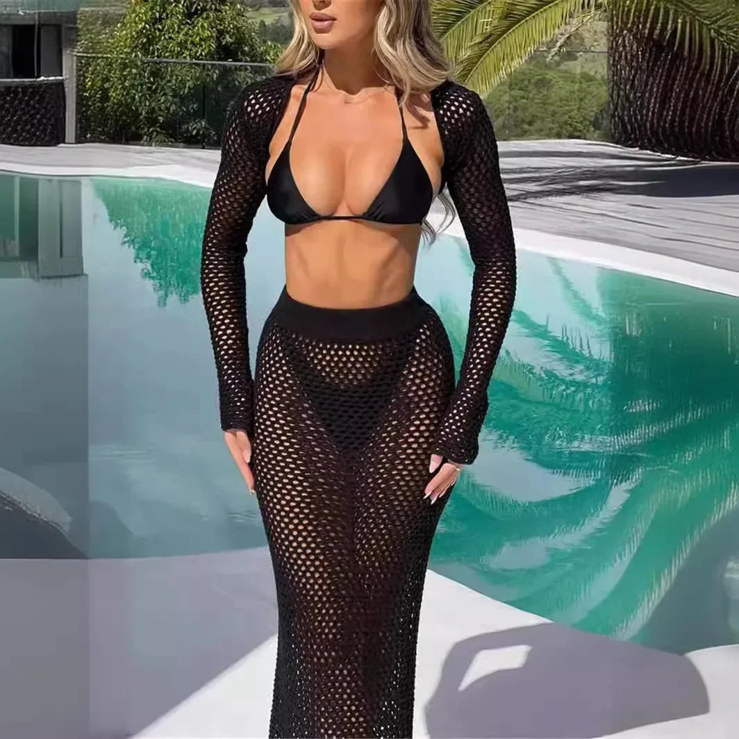 Conjunto de Praia em Rede com Bolero e Saia Longa