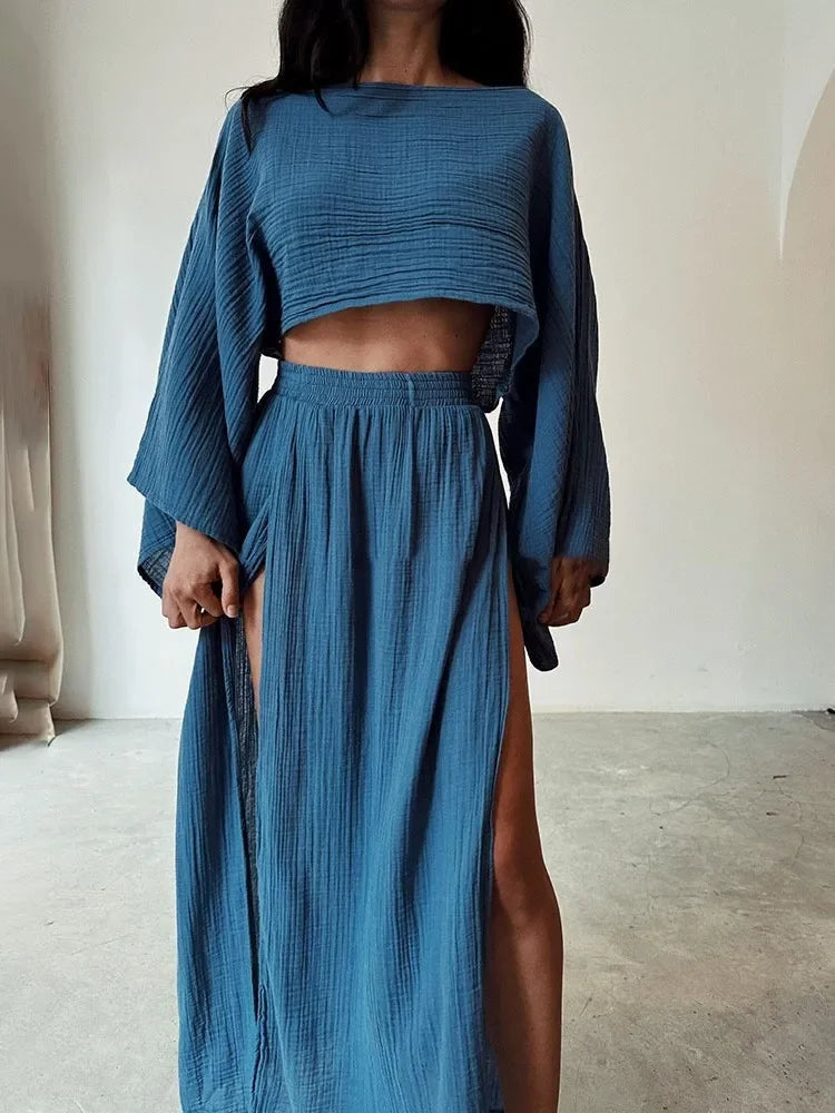 Conjunto de Saia com Fenda e Top Manga Boca de Sino