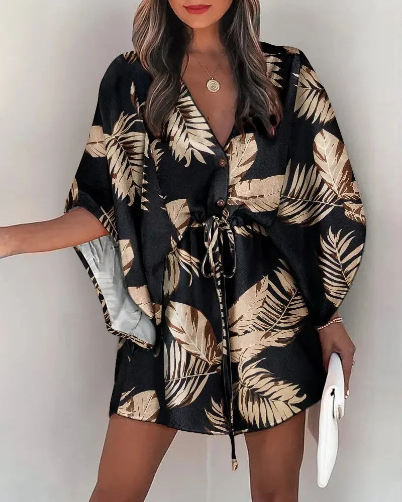 Vestido Curto Serena com Manga Morcego