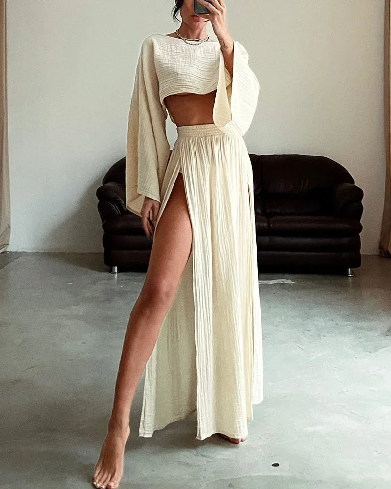 Conjunto de Saia com Fenda e Top Manga Boca de Sino