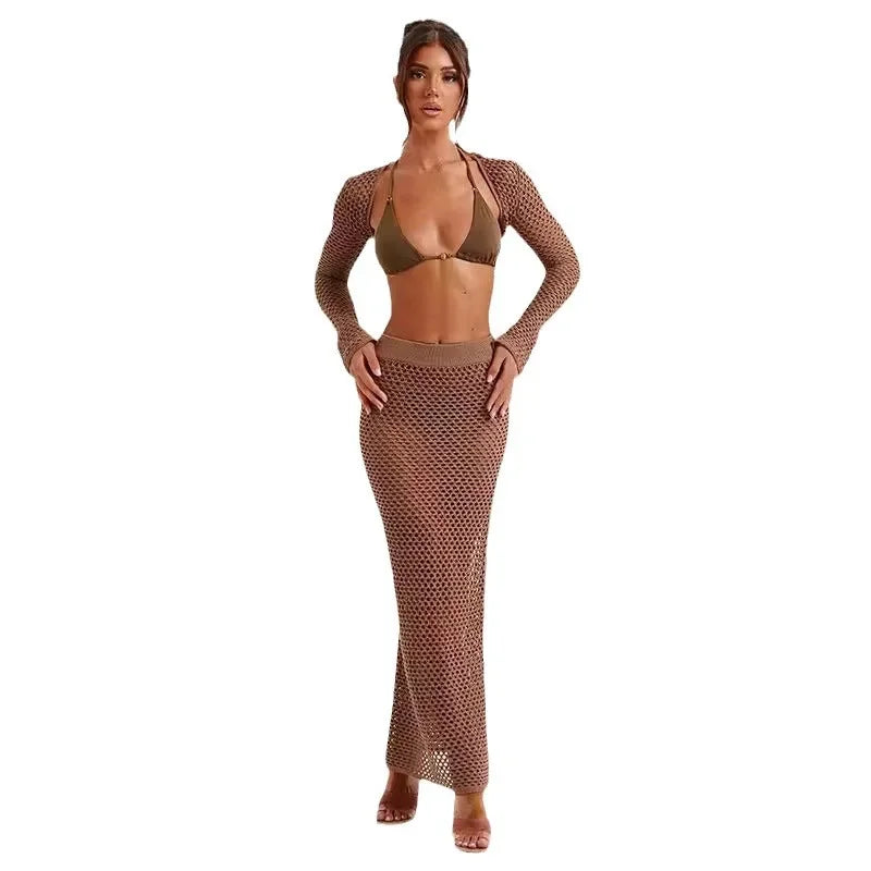 Conjunto de Praia em Rede com Bolero e Saia Longa